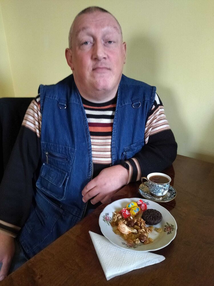  ,   Gevorg, 42 ,   ,   , c 