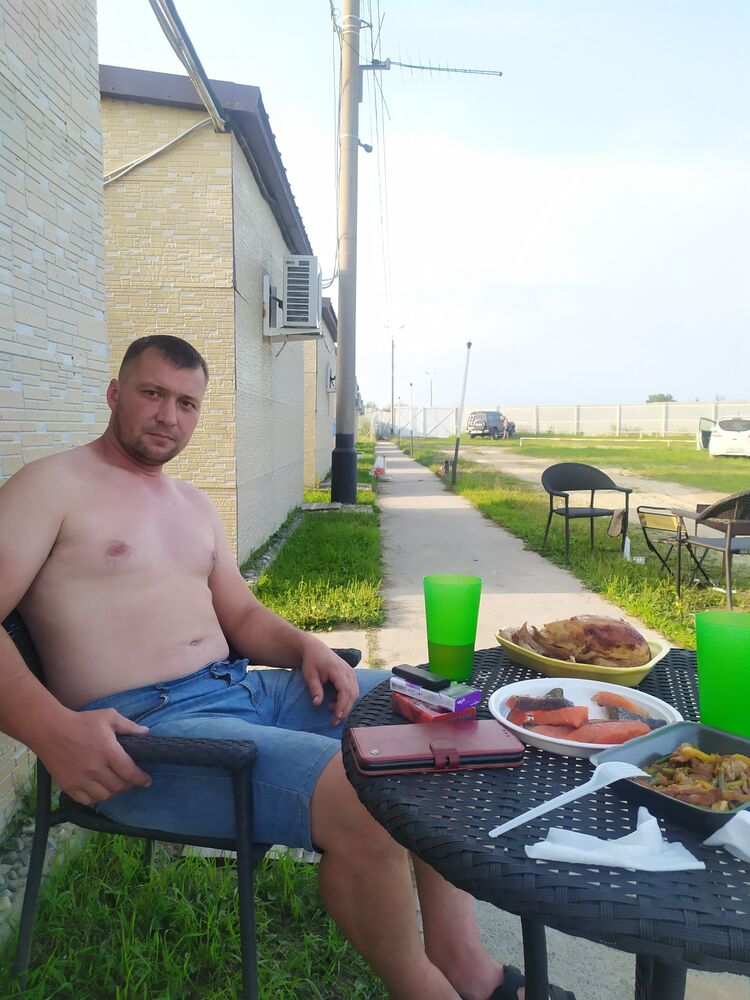  27664950  , 40 ,    