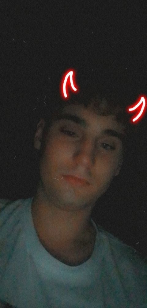  ,   Arturs, 21 ,   ,   