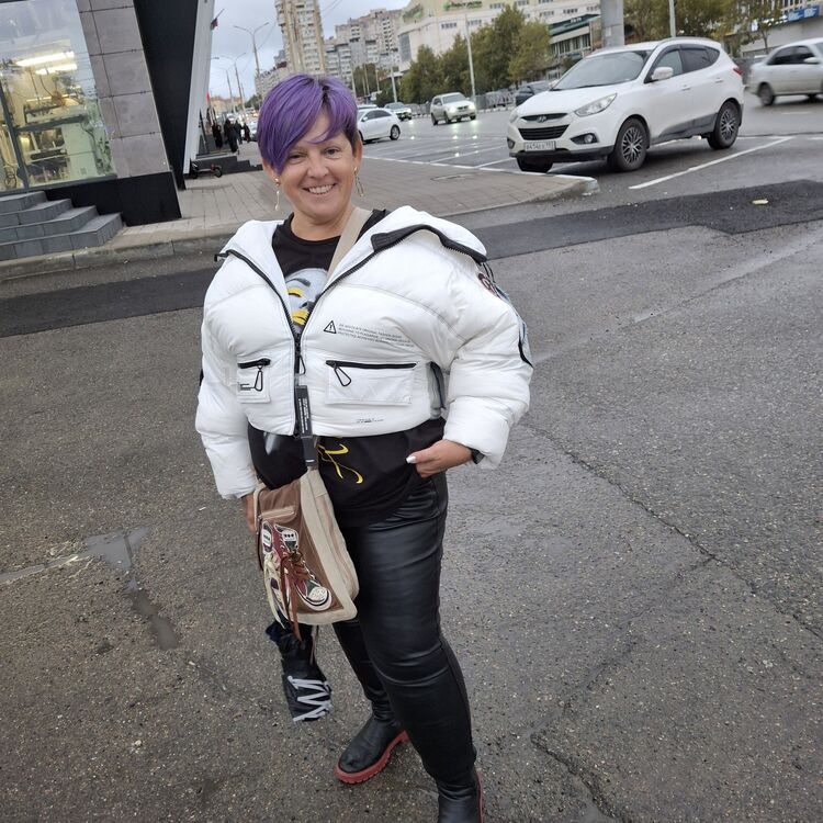  54330300  Olga, 49 ,    