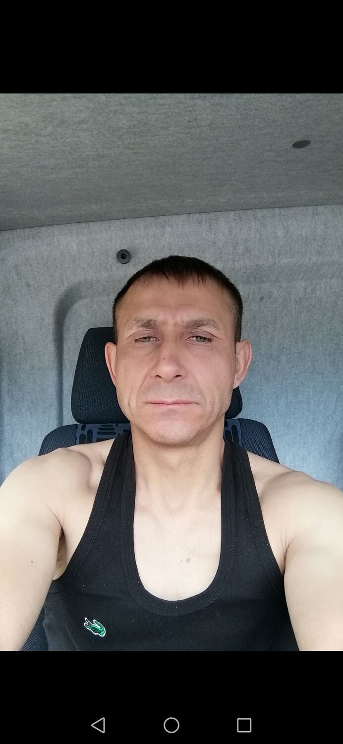  23047160  , 42 ,    