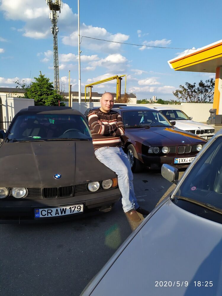  21091340  Petru, 34 ,    