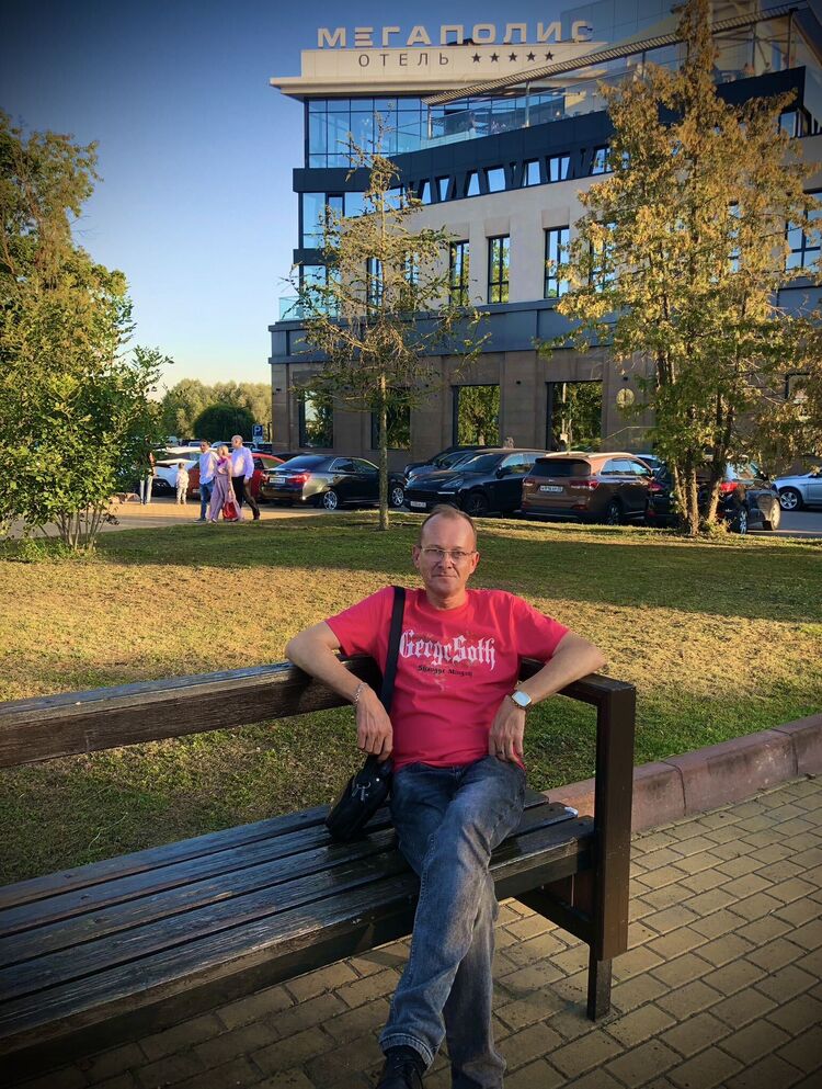  ,   Sergey, 49 ,   ,   , c 