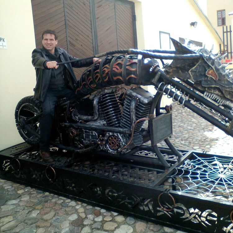  51163620  Vitaly, 45 ,    
