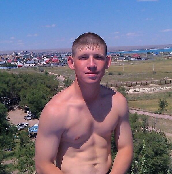  6381690  Alexandr, 32 ,    
