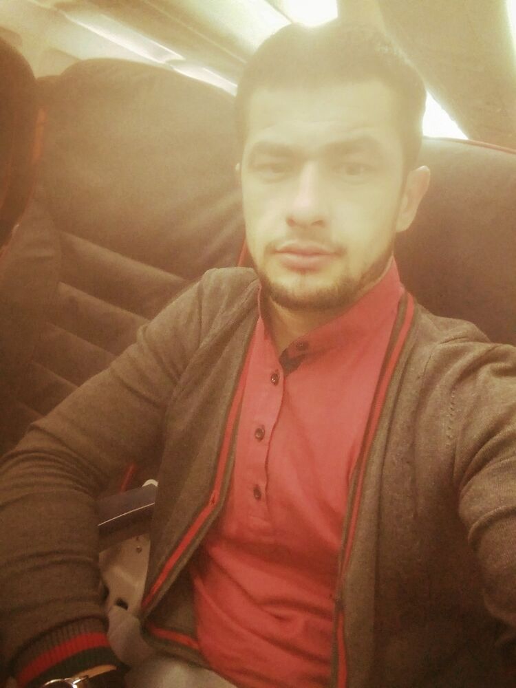  ,   Ali, 32 ,   ,   , c , 