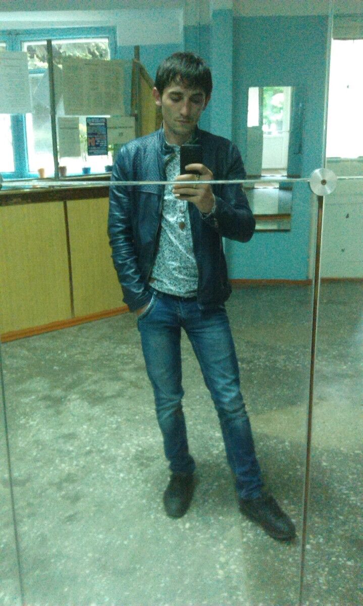  10495780  , 37 ,    