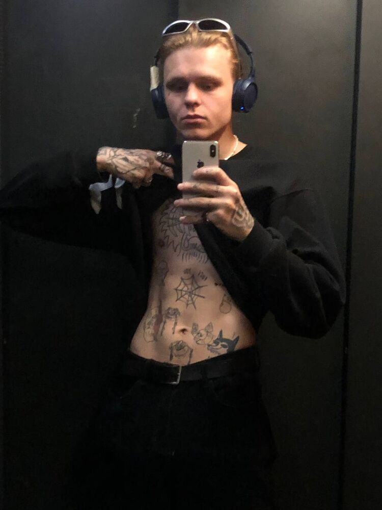  36945080  , 34 ,    
