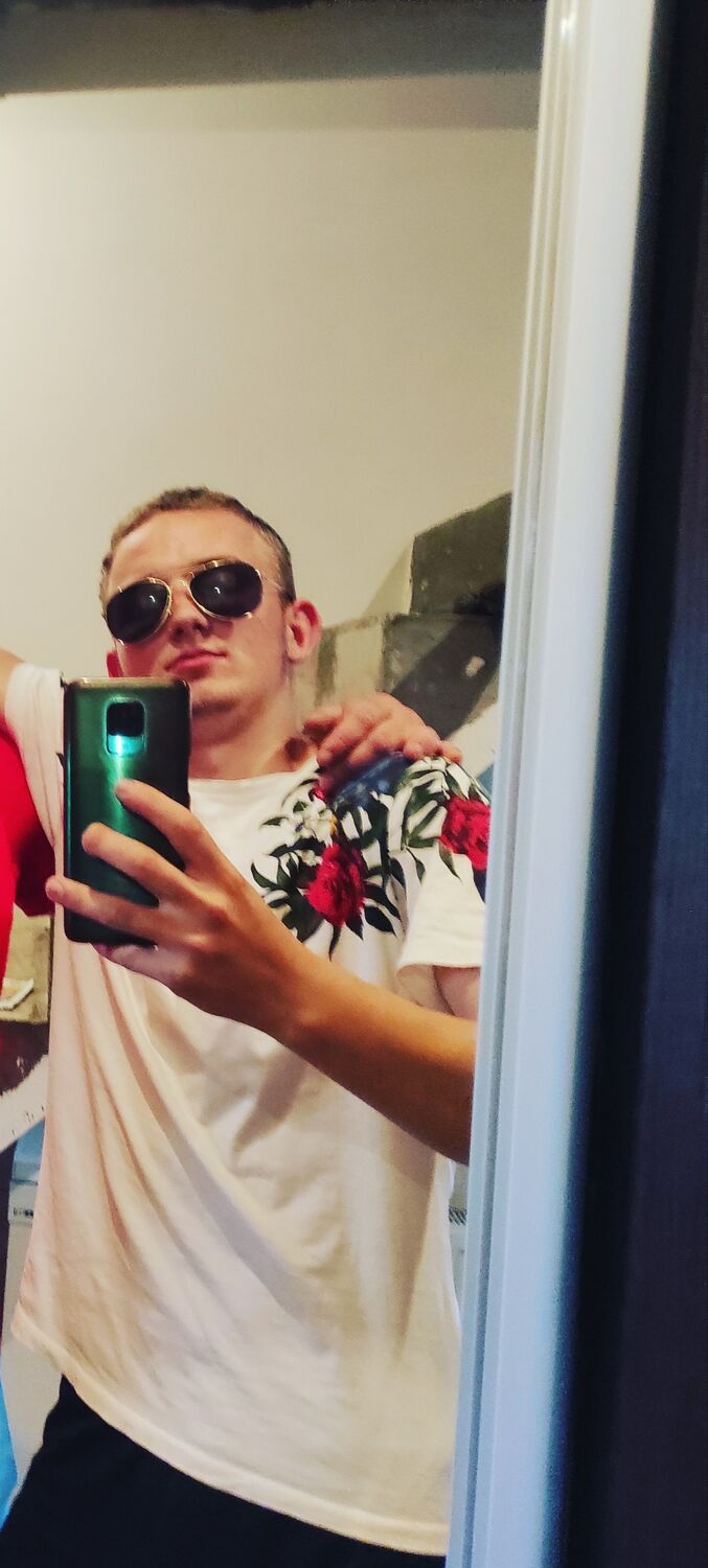  29388090  Ivan, 22 ,    Warszawa