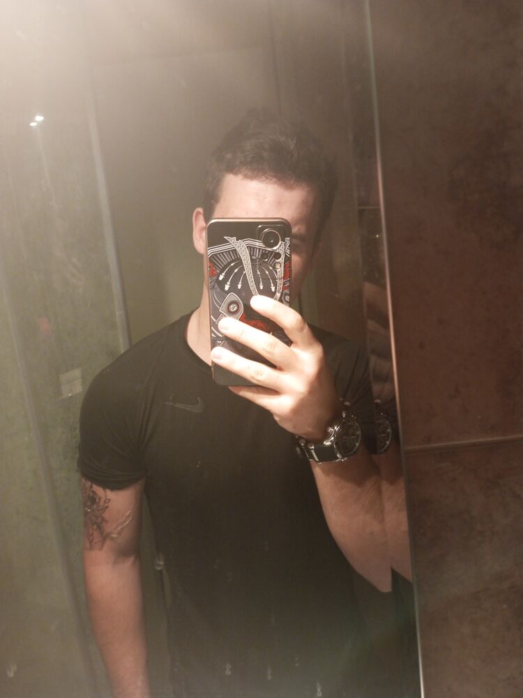  33195180  , 22 ,    