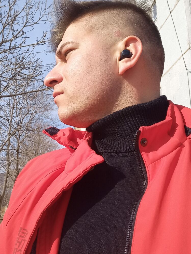  53060170  Alec, 26 ,    