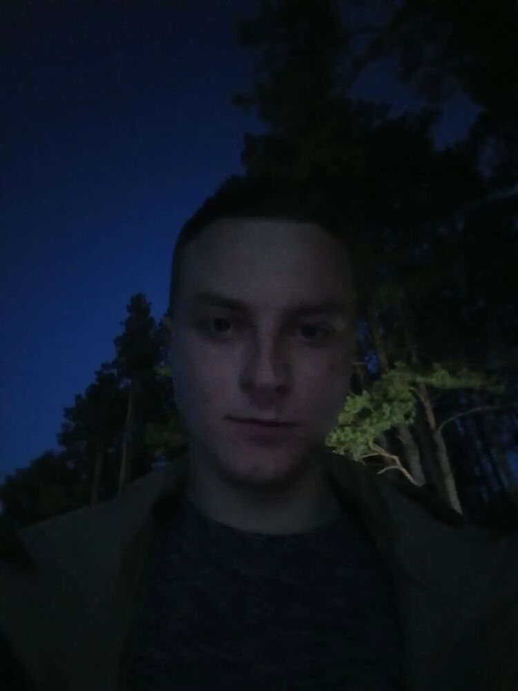  48007690  Vitalik, 23 ,    