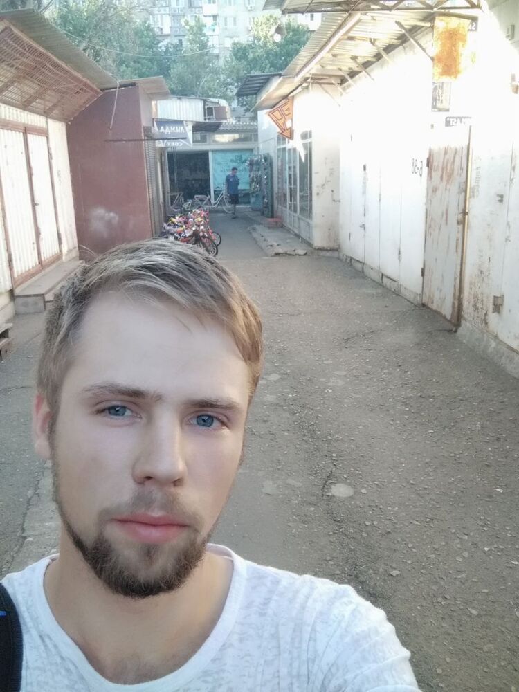  35282420  Alex, 35 ,    