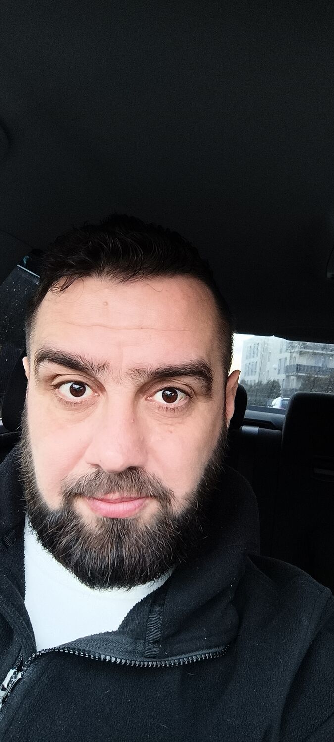  ,   ALi, 40 ,     , c 