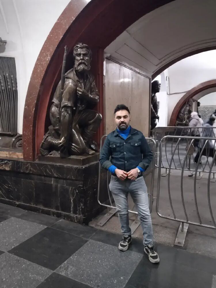  48314570  Orhan, 30 ,    
