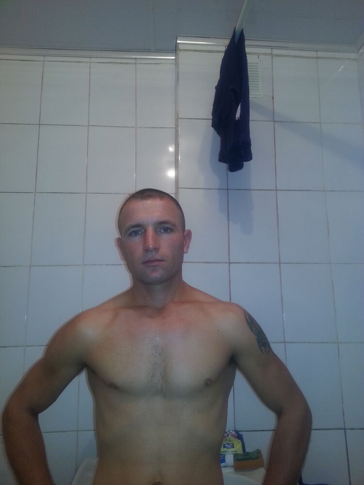  8558880  Ivan, 38 ,    