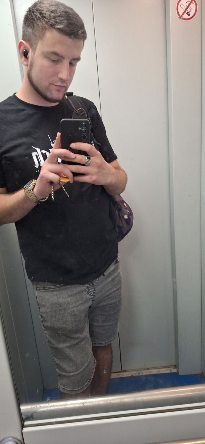  45423470  , 27 ,    