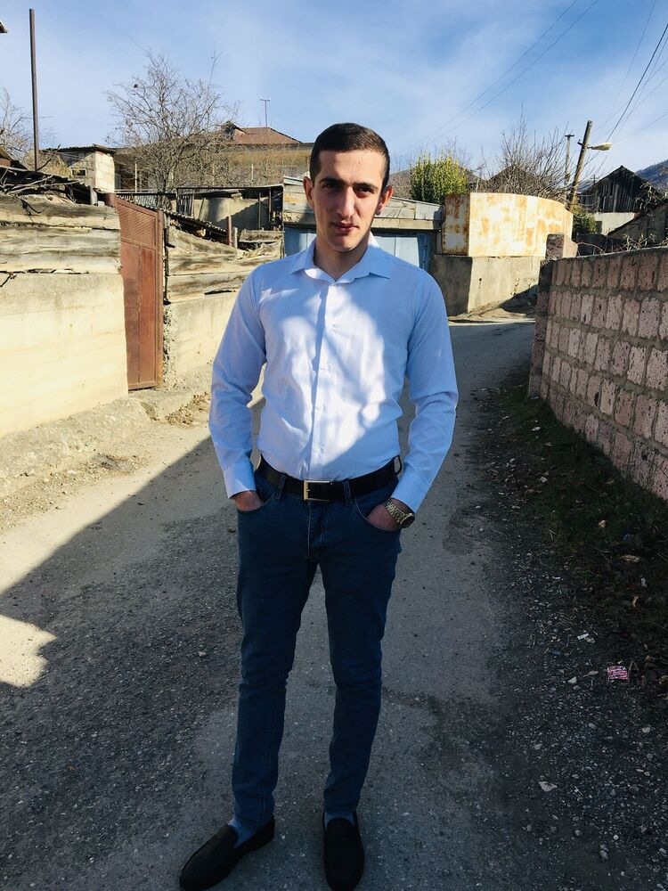  30639090  , 27 ,    