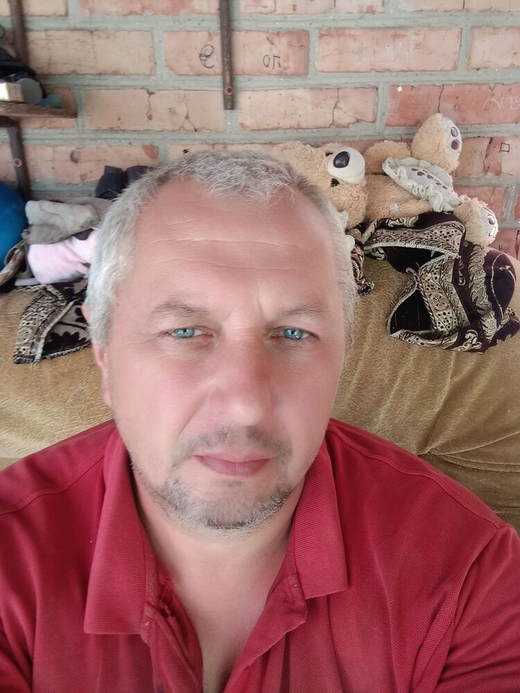  52887210  , 45 ,    