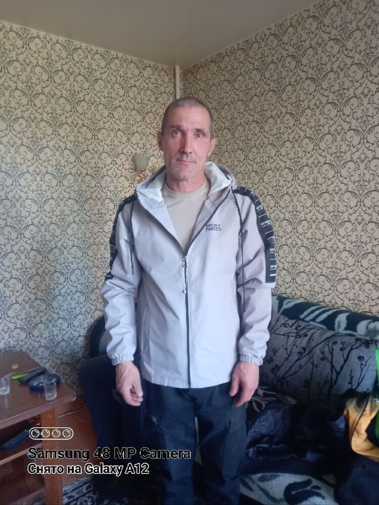  37682010  , 53 ,    