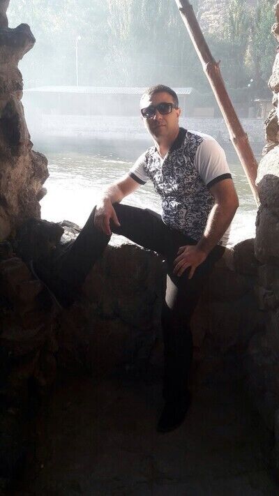  ,   Karen, 42 ,   ,   , c 