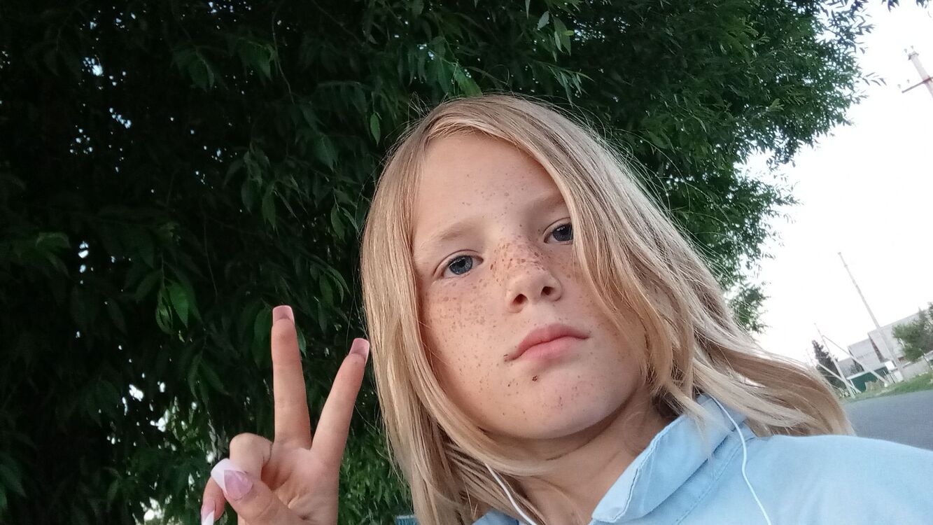  44708580  , 20 ,    
