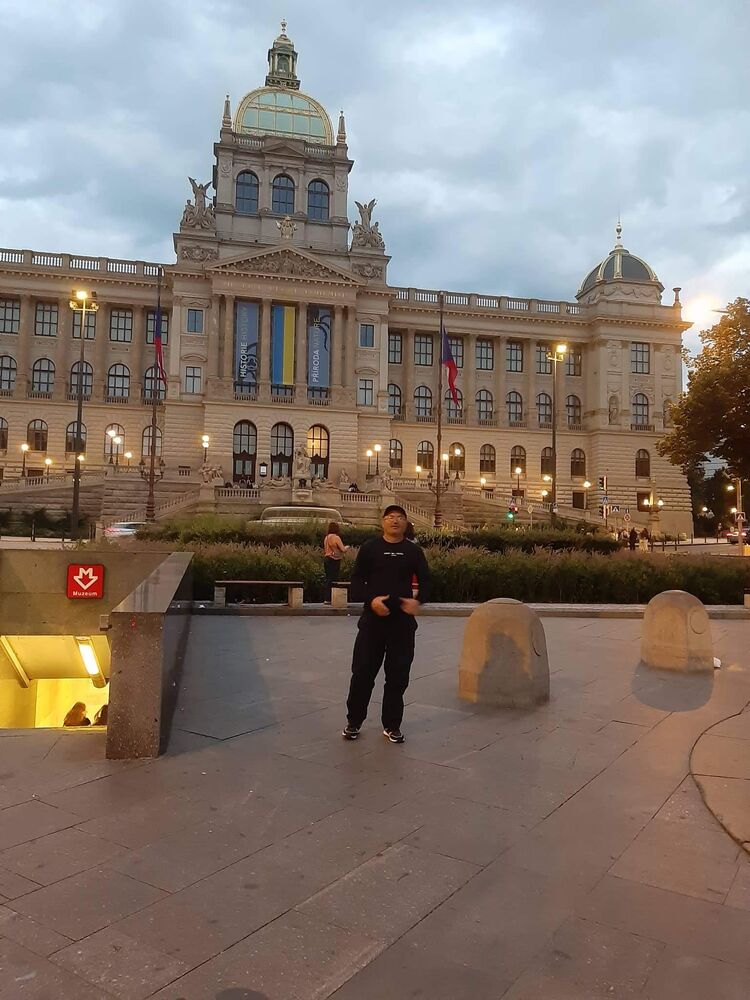 29666220  Serghei, 48 ,    Praha