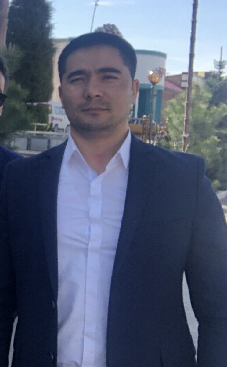  ,   Alisher, 35 ,     , c 