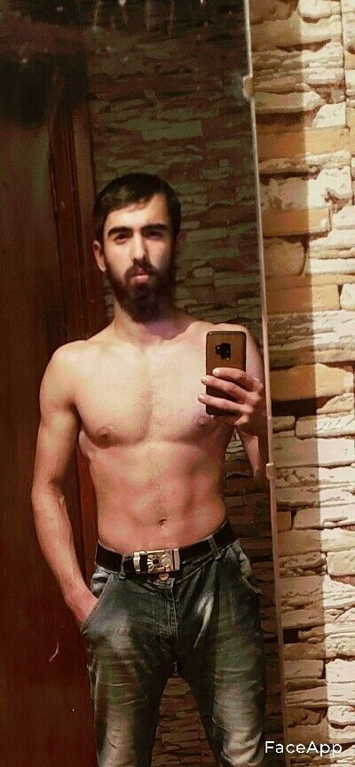  -,   Ali, 24 ,   ,   