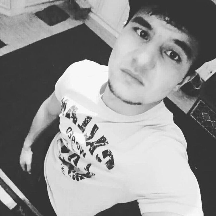  52123760  Tim, 34 ,    