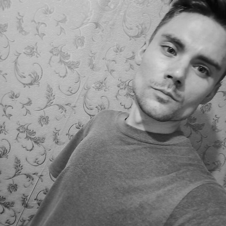  ,   Alex, 28 ,   ,   