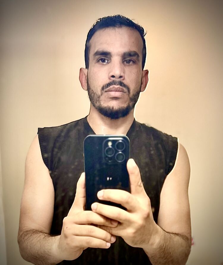  53016140  Momo, 32 ,    Tunis