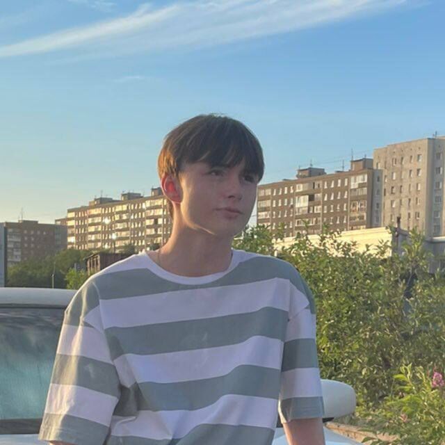  53311000  Sweertyq, 18 ,    