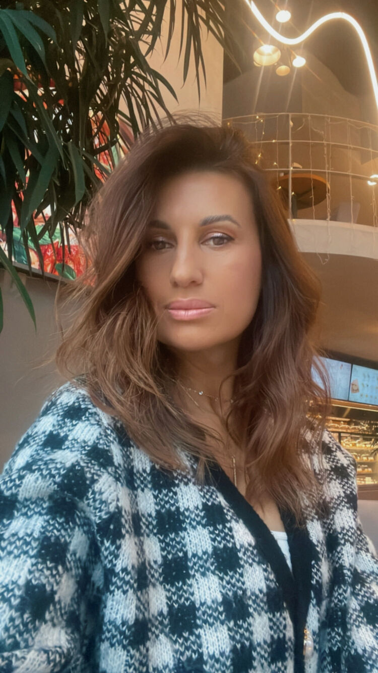  50404280  , 44 ,    