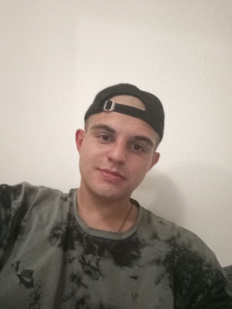  44931660  , 22 ,    
