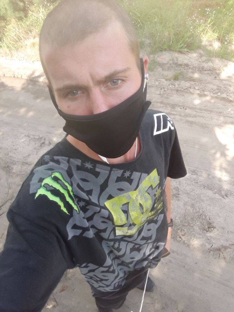  Pruszkow,   , 25 ,     , c , 