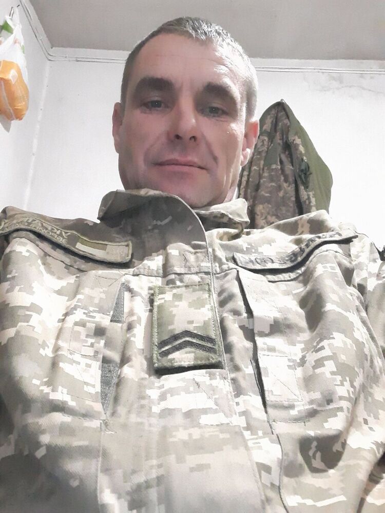  21737690  , 44 ,    