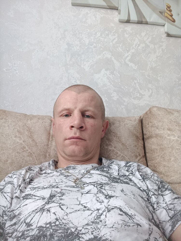  49129760  , 37 ,    