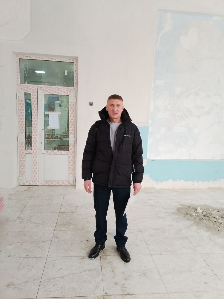  48246960  , 37 ,    