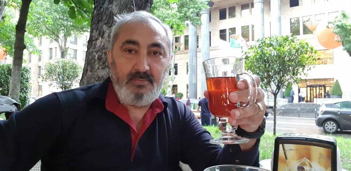  16785920  Cengiz, 52 ,    