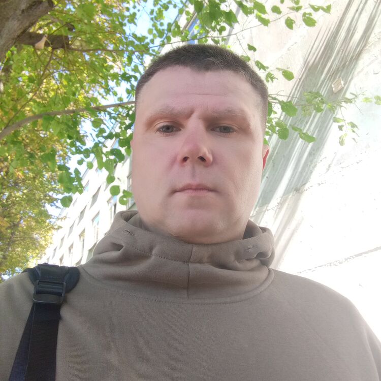  46982530  , 42 ,    