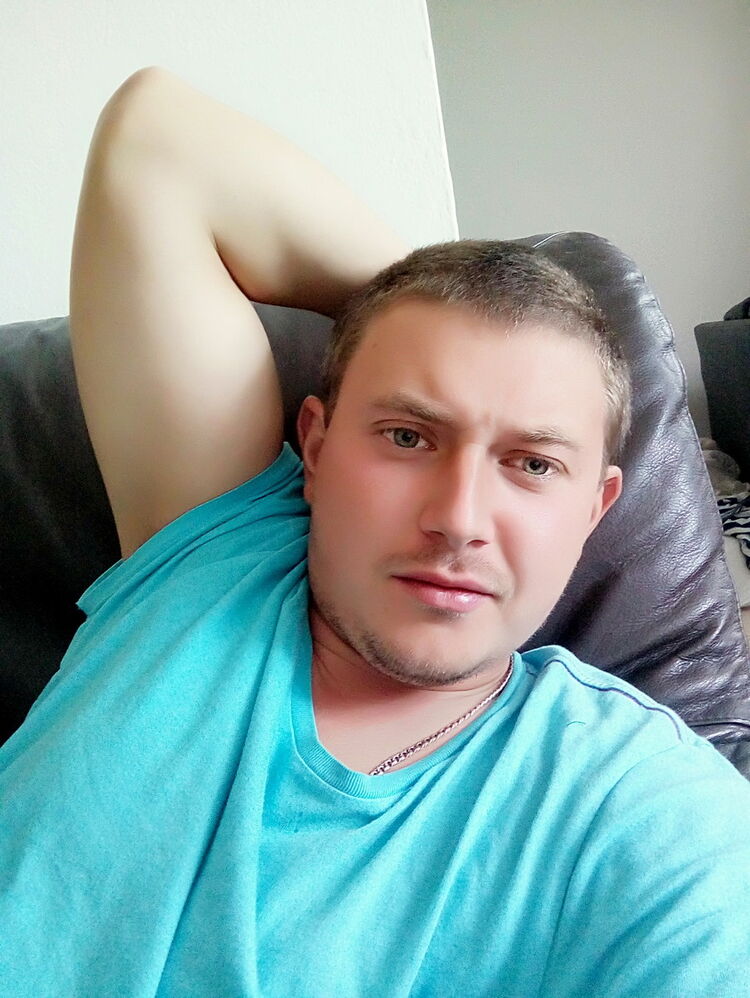  13028270  , 34 ,    