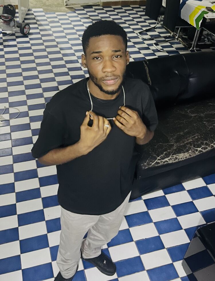 ���� 47839610 ����� Henrique, 22 ����, ���� ���������� � ������