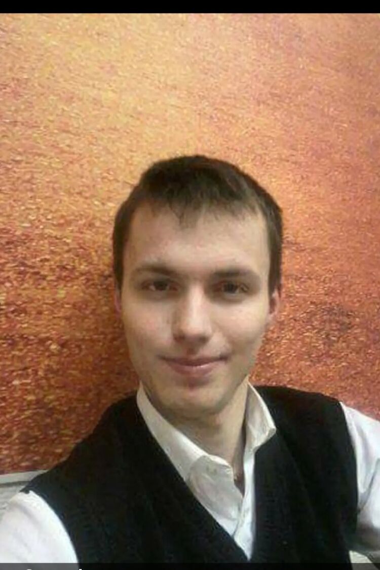  47162090  Alex, 30 ,    