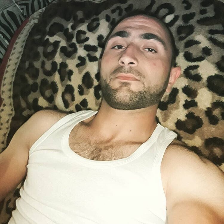  49442810  , 33 ,    