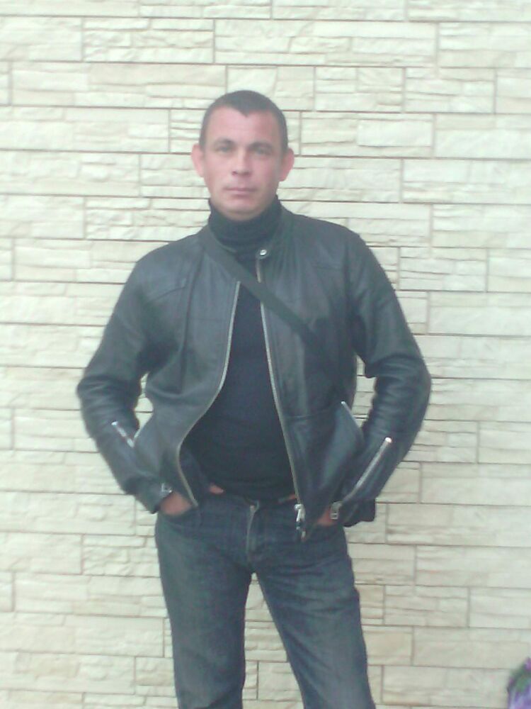  26214260  Andrei, 43 ,    