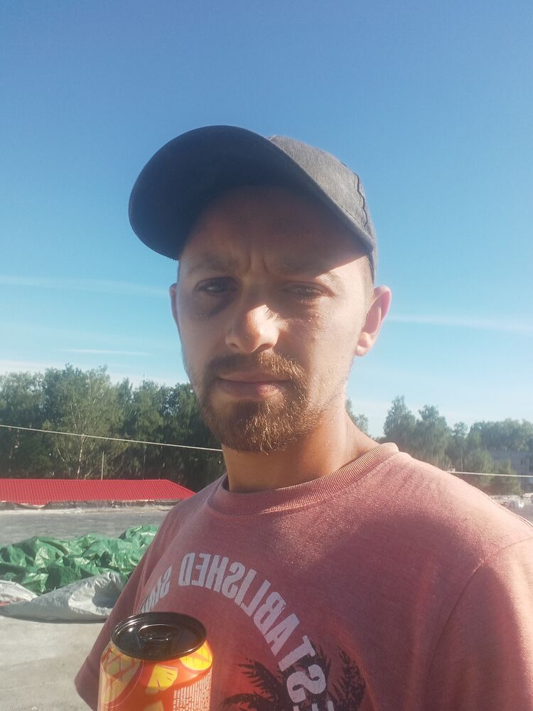  44573390  , 28 ,    