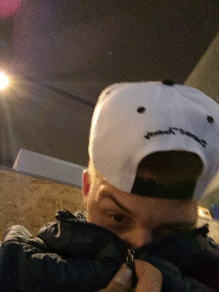  38626430  , 23 ,    