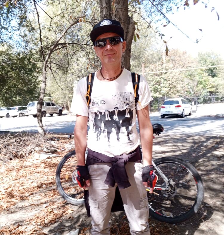 ���� 43375680 ������� ����, 42 ����, ���� ���������� � ����������