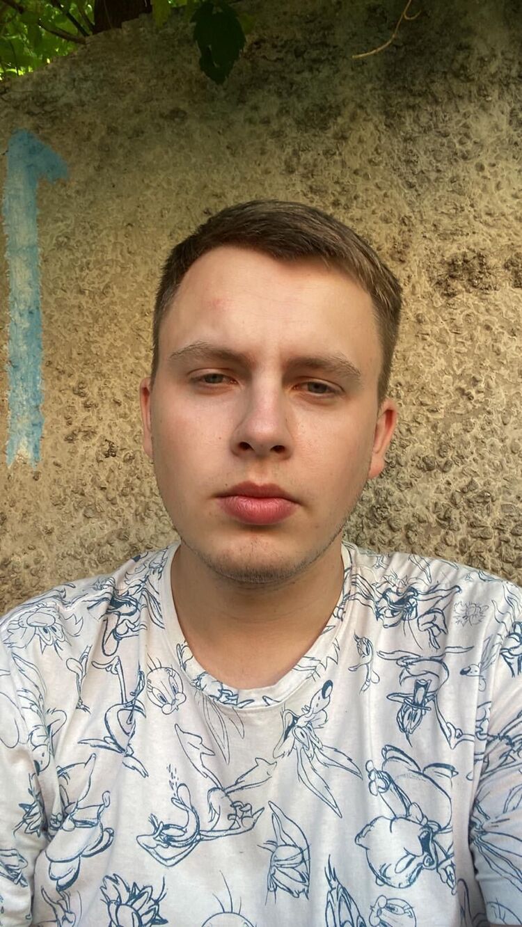  ,   Denis, 24 ,   ,   